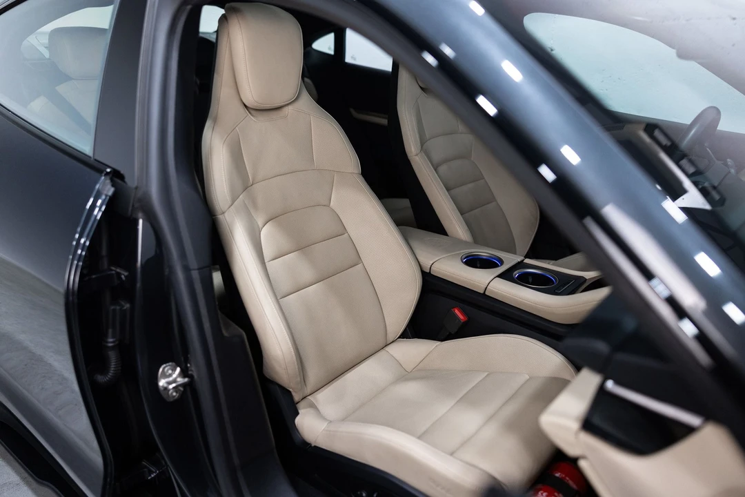 2020 Porsche Taycan 4S - Image 29 of 31