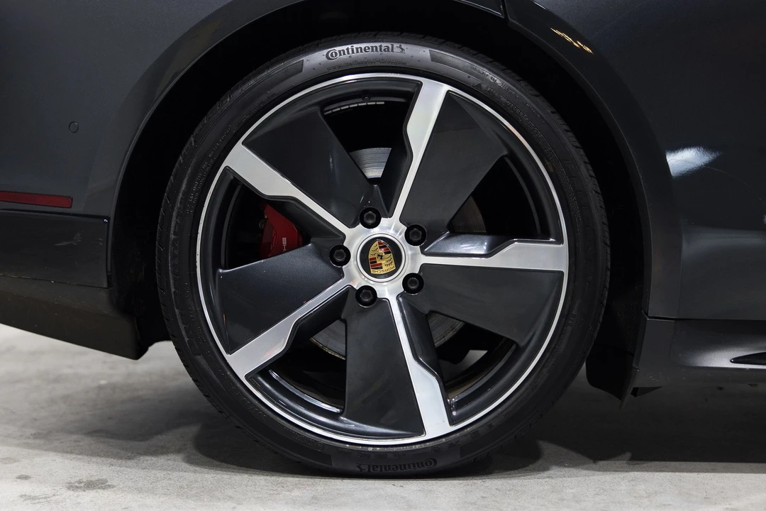 2020 Porsche Taycan 4S - Image 16 of 31