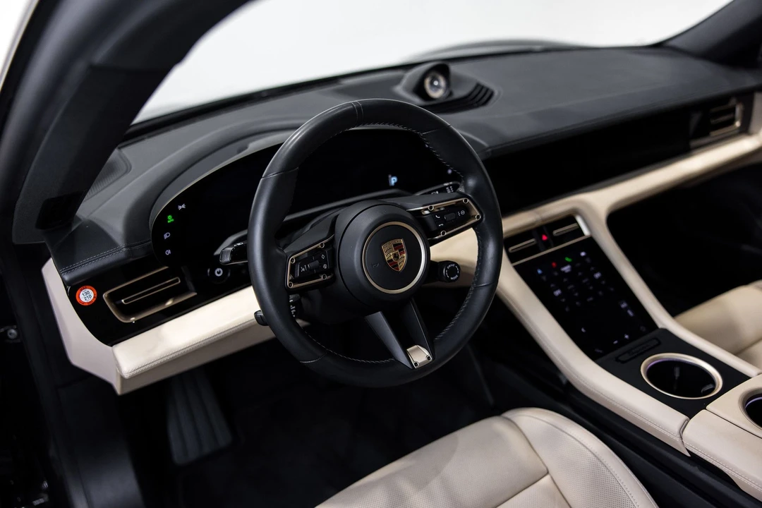 2020 Porsche Taycan 4S - Image 17 of 31