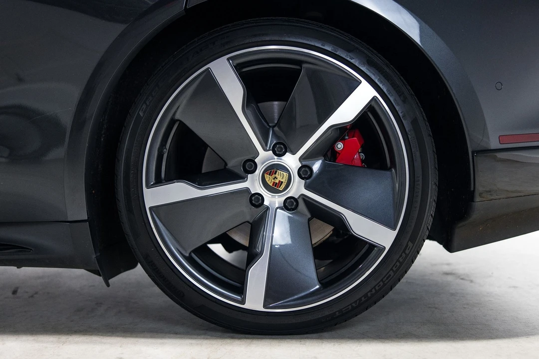 2020 Porsche Taycan 4S - Image 15 of 31