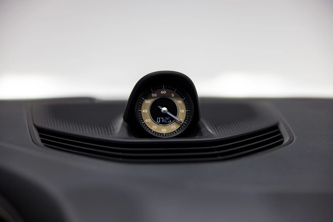 2020 Porsche Taycan 4S - Image 28 of 31