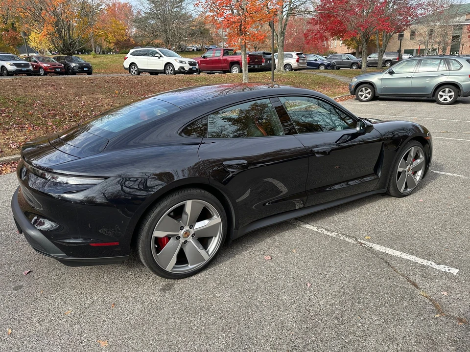 2020 Porsche Taycan 4S - Image 4 of 9
