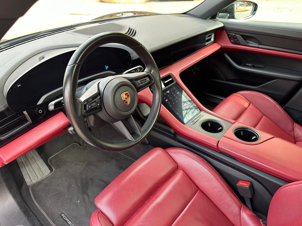 2020 Porsche Taycan 4S - Image 7 of 9