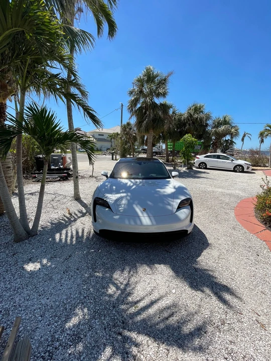 2020 Porsche Taycan 4S - Image 5 of 10