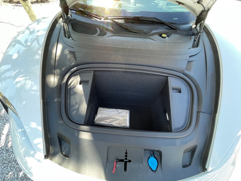 2020 Porsche Taycan 4S - Image 6 of 10