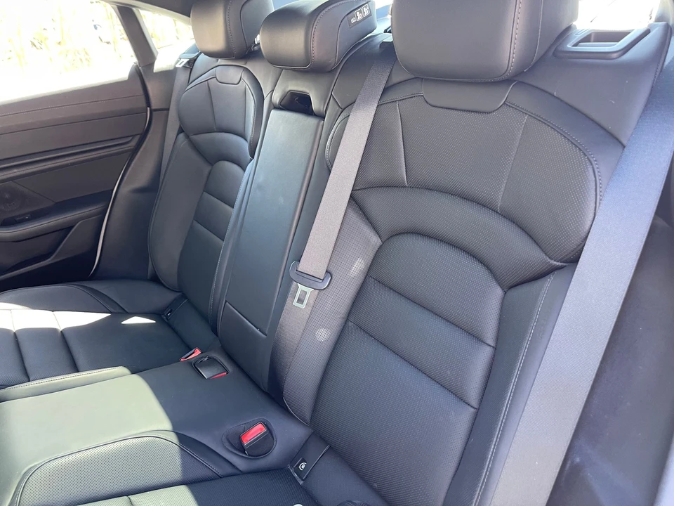2020 Porsche Taycan 4S - Image 8 of 10