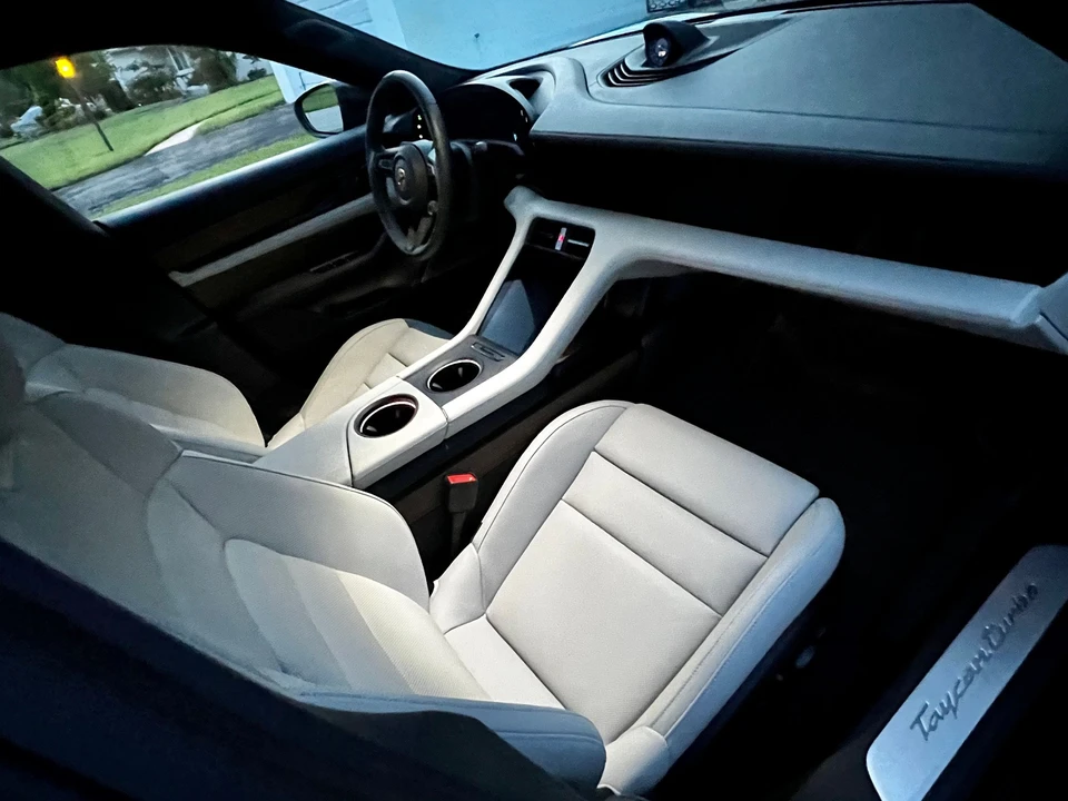 2020 Porsche Taycan Turbo - Image 7 of 9