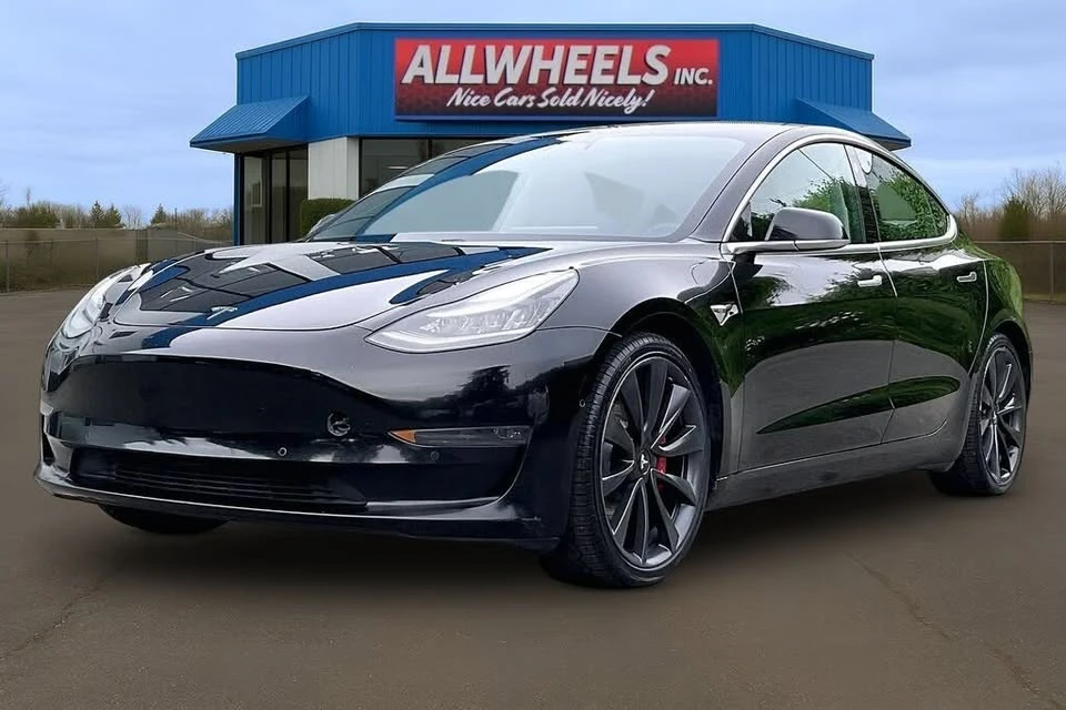 2020 Tesla Model 3 Performance - Image 9 of 21