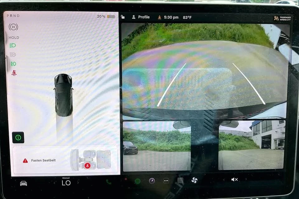 2020 Tesla Model 3 Performance - Image 16 of 21