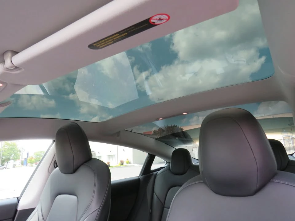 2020 Tesla Model 3 - Image 8 of 20