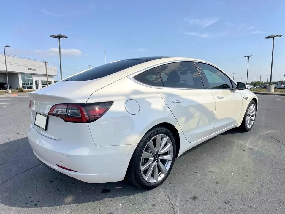 2020 Tesla Model 3 - Image 4 of 14