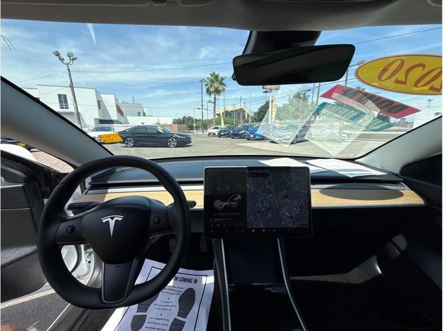 2020 Tesla Model 3 - Image 14 of 17