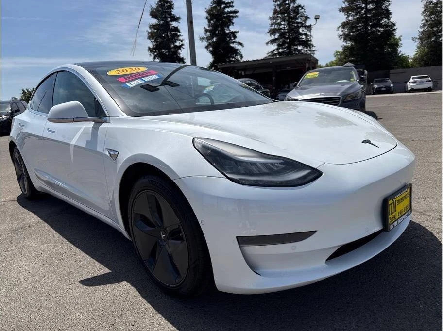 2020 Tesla Model 3 - Image 3 of 17