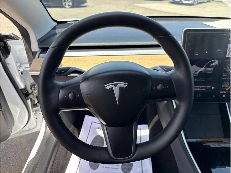 2020 Tesla Model 3 - Image 12 of 17