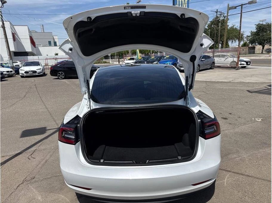 2020 Tesla Model 3 - Image 7 of 17