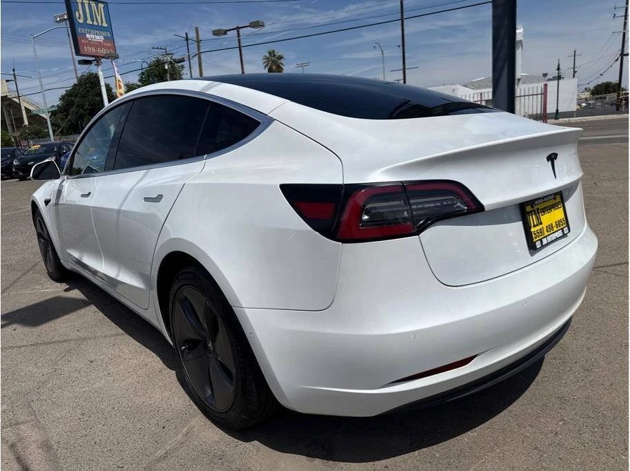 2020 Tesla Model 3 - Image 6 of 17