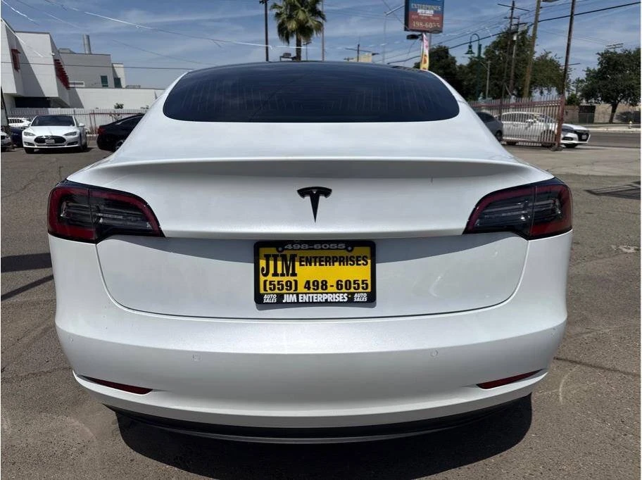 2020 Tesla Model 3 - Image 4 of 17