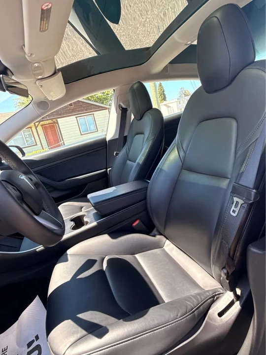 2020 Tesla Model 3 - Image 9 of 11