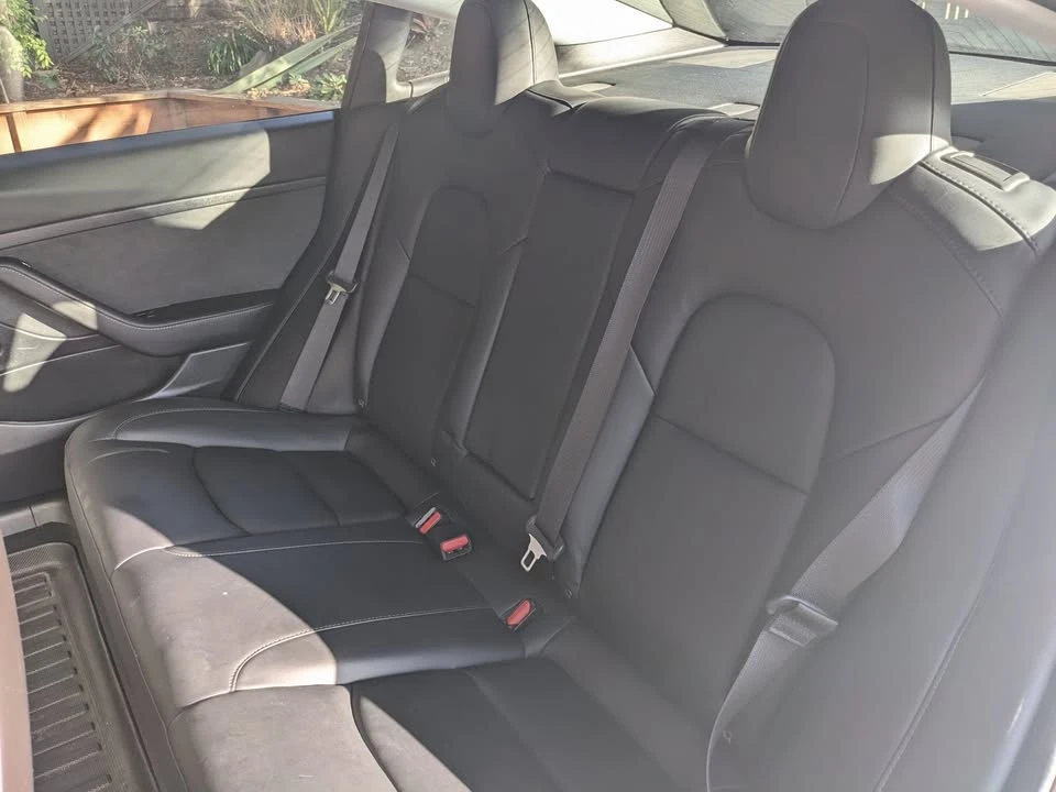 2020 Tesla Model 3 - Image 4 of 9