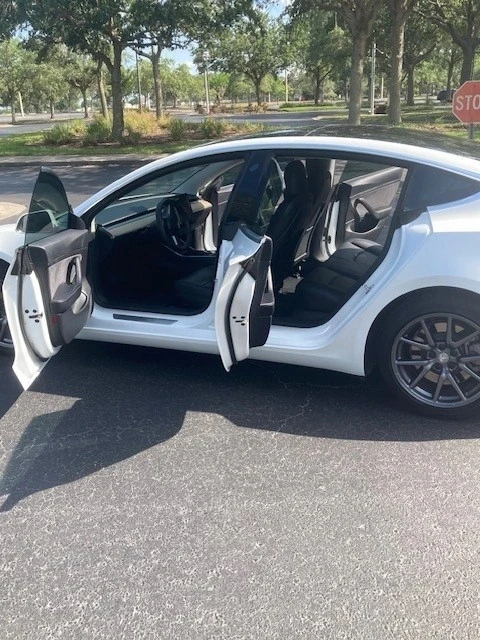 2020 Tesla Model 3 - Image 12 of 21