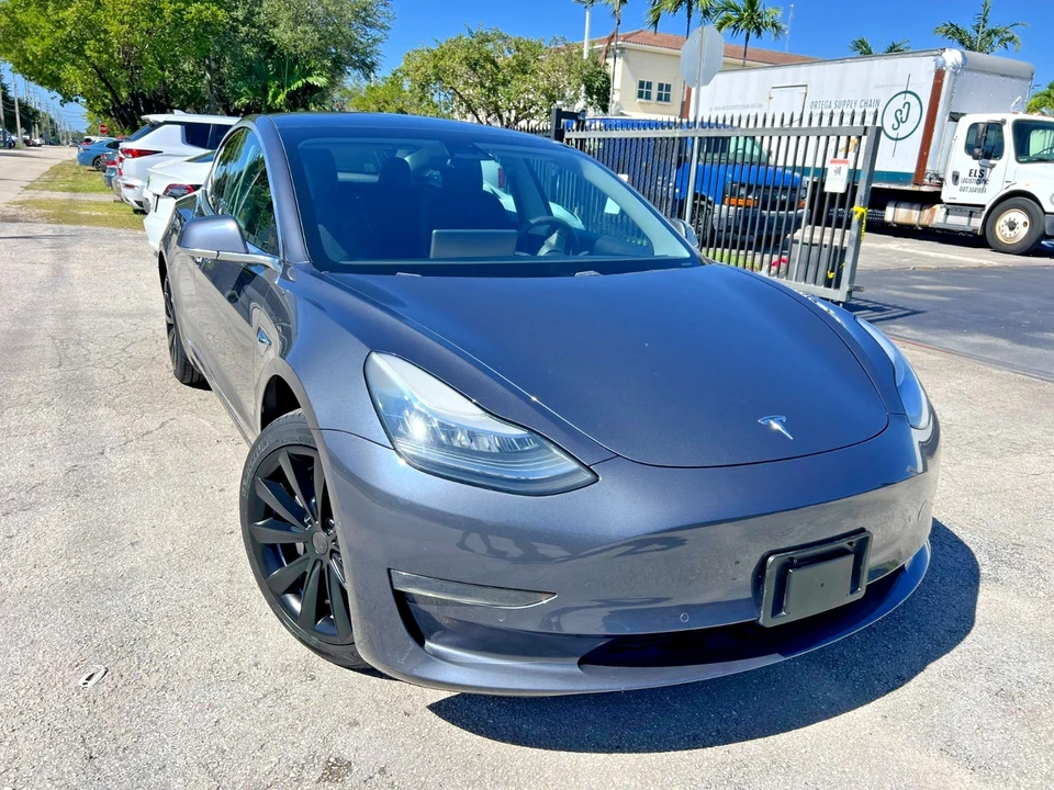 2020 Tesla Model 3 - Image 3 of 21
