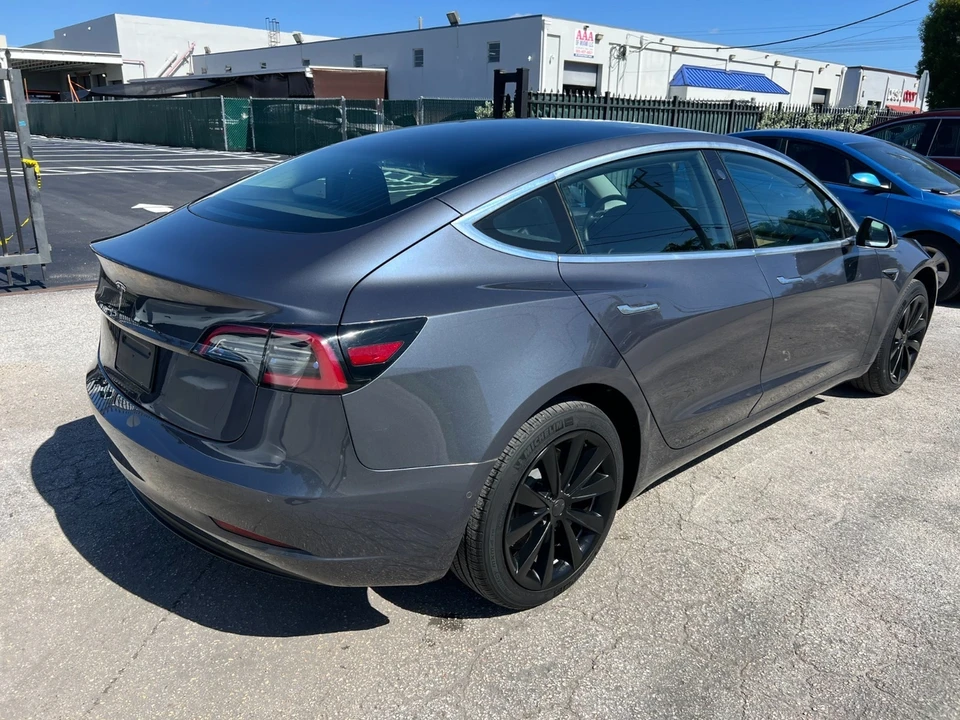 2020 Tesla Model 3 - Image 9 of 21