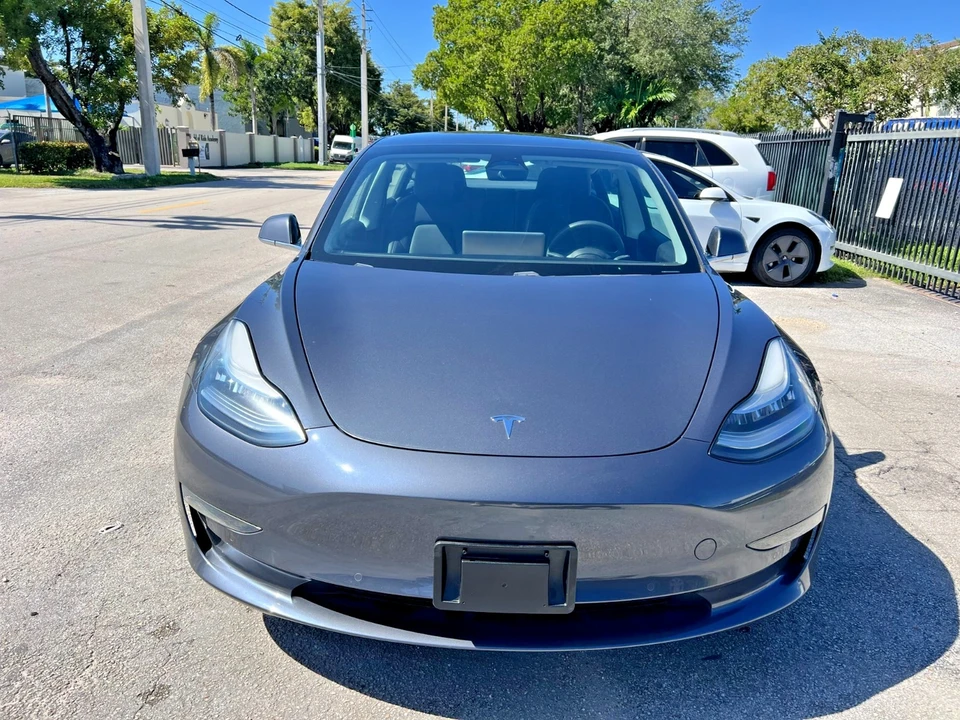 2020 Tesla Model 3 - Image 4 of 21