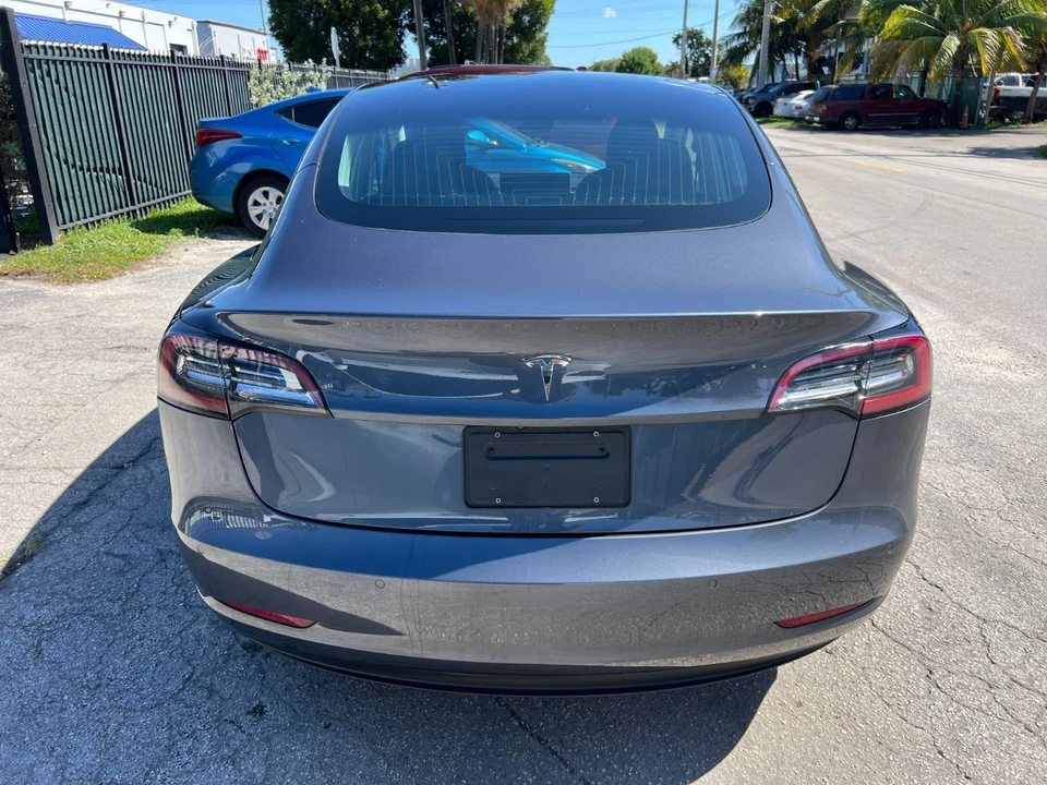 2020 Tesla Model 3 - Image 8 of 21