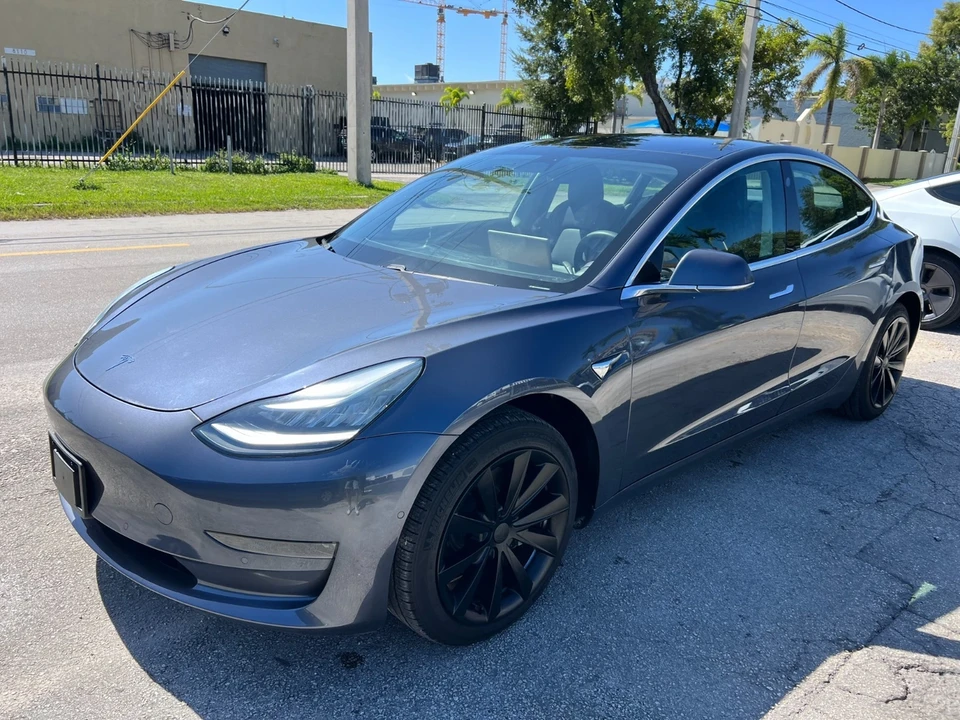 2020 Tesla Model 3 - Image 5 of 21