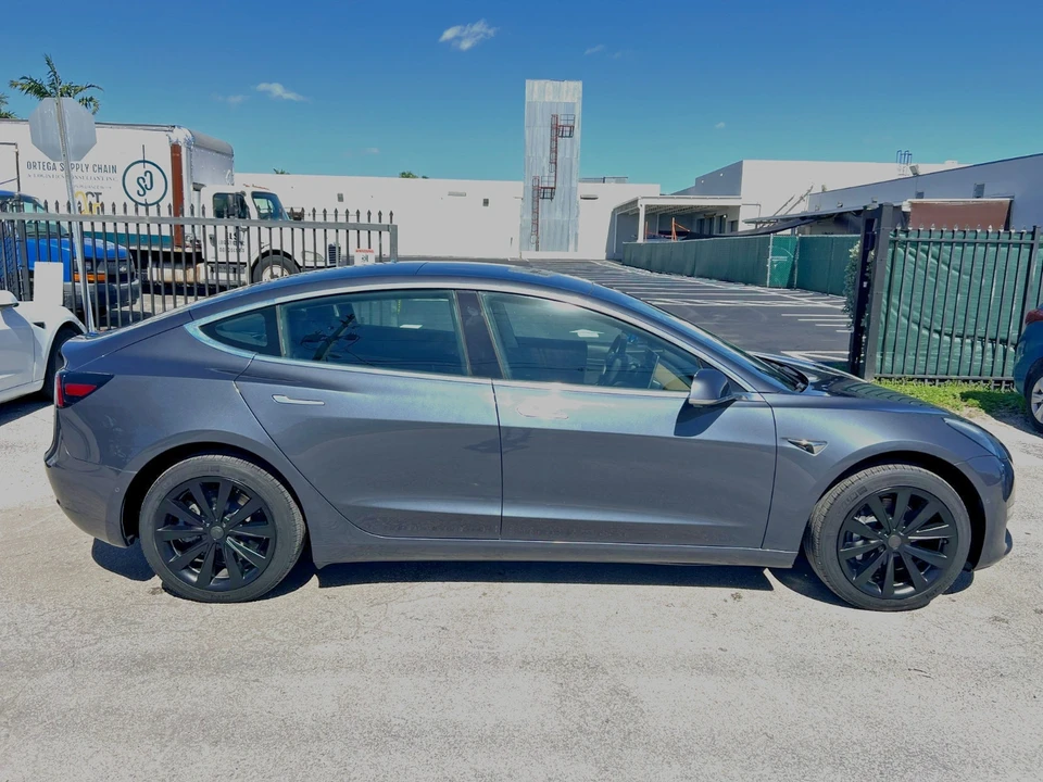 2020 Tesla Model 3 - Image 10 of 21