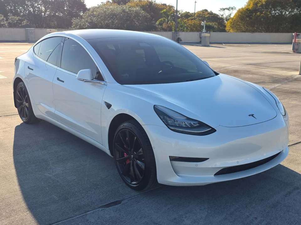 2020 Tesla Model 3 - Image 17 of 21