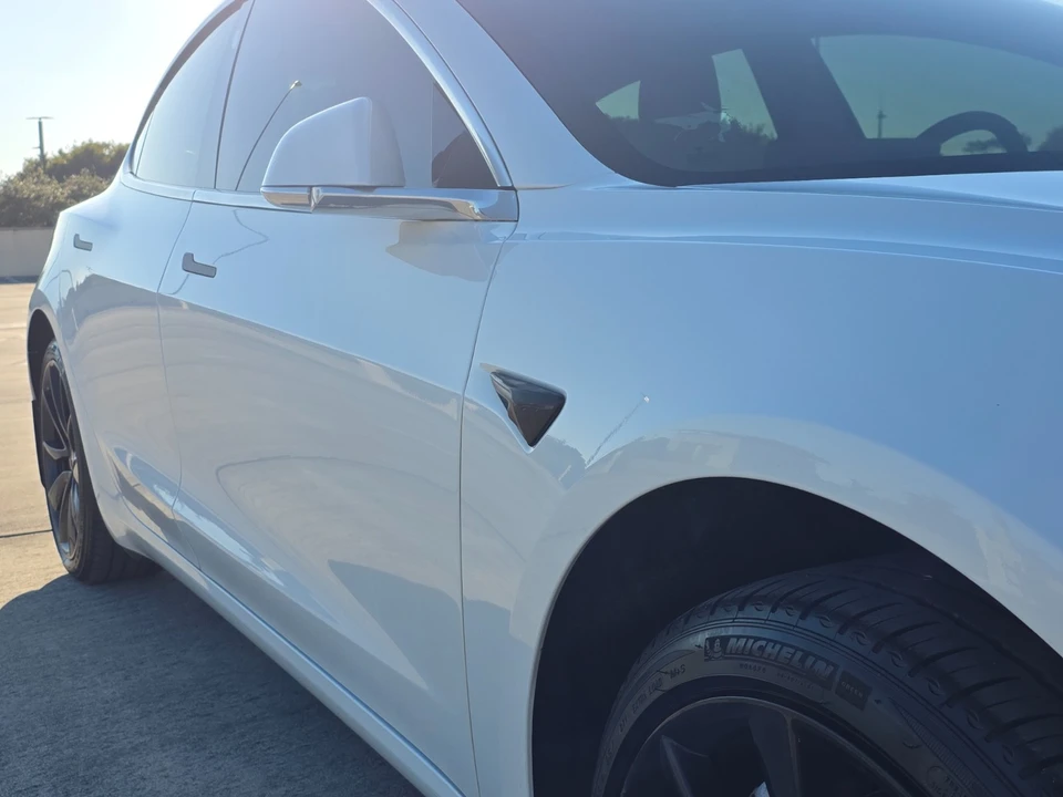 2020 Tesla Model 3 - Image 19 of 21