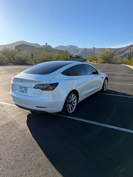 2020 Tesla Model 3 - Image 3 of 16