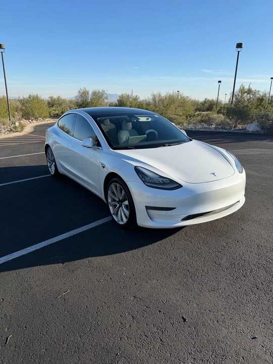 2020 Tesla Model 3 - Image 2 of 16