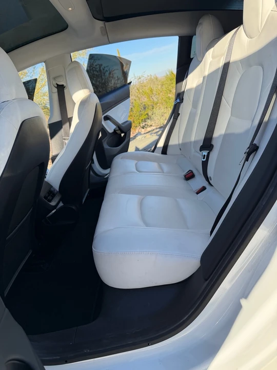 2020 Tesla Model 3 - Image 11 of 16