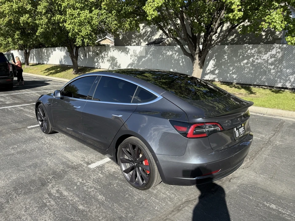 2020 Tesla Model 3 - Image 3 of 20