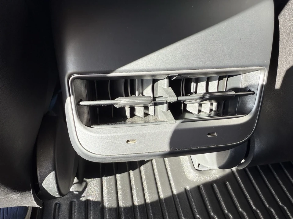 2020 Tesla Model 3 - Image 13 of 20