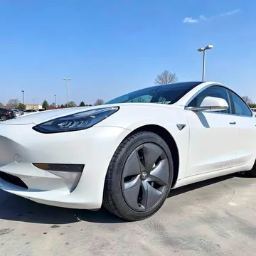 2020 Tesla Model 3 Base
