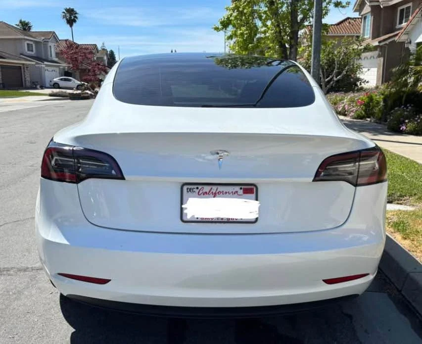 2020 Tesla Model 3 - Image 6 of 11