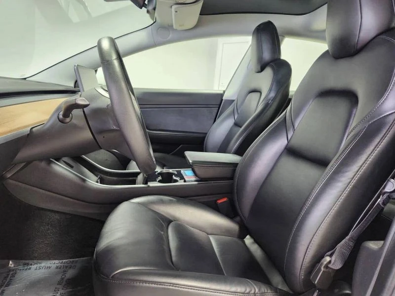 2020 Tesla Model 3 - Image 11 of 12