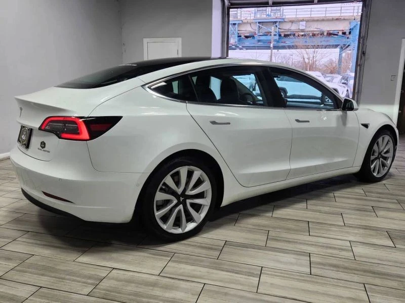 2020 Tesla Model 3 - Image 5 of 12