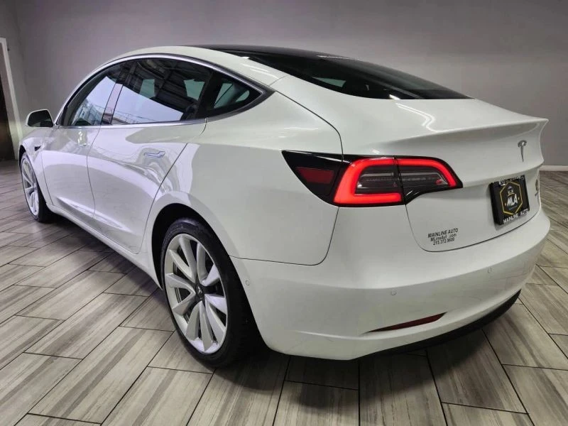 2020 Tesla Model 3 - Image 3 of 12