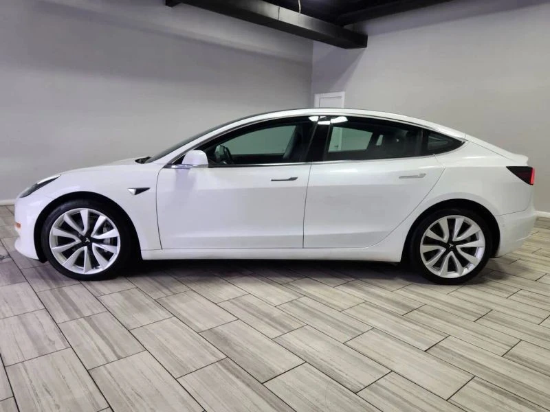 2020 Tesla Model 3 - Image 2 of 12