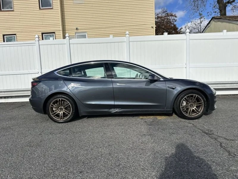 2020 Tesla Model 3 - Image 8 of 12
