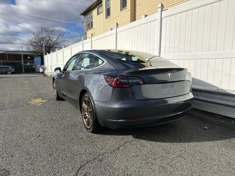2020 Tesla Model 3 - Image 5 of 12
