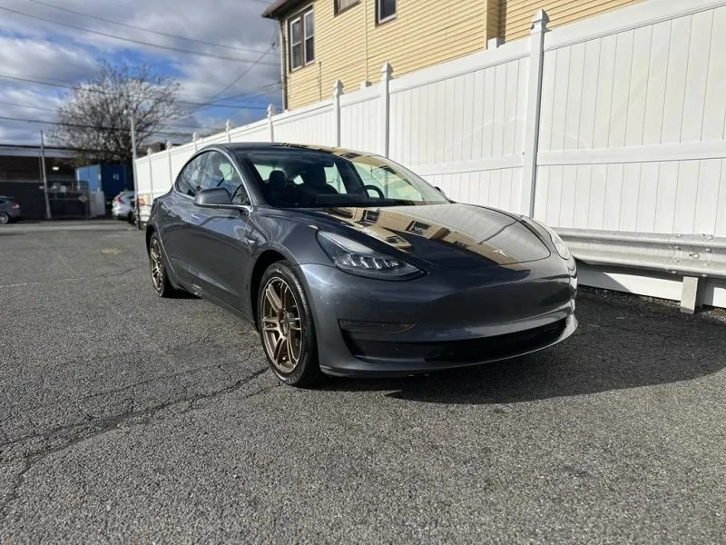 2020 Tesla Model 3 - Image 3 of 12
