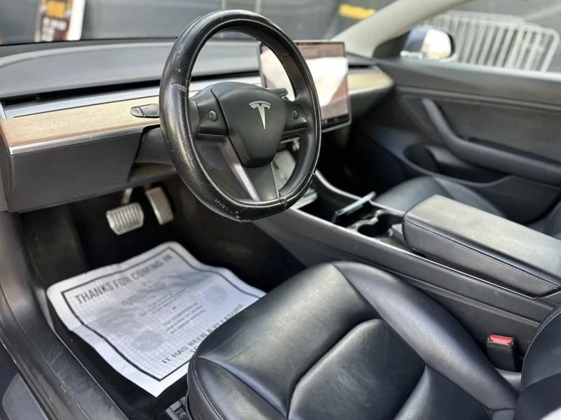 2020 Tesla Model 3 - Image 10 of 12