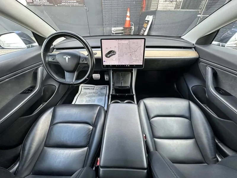 2020 Tesla Model 3 - Image 9 of 12