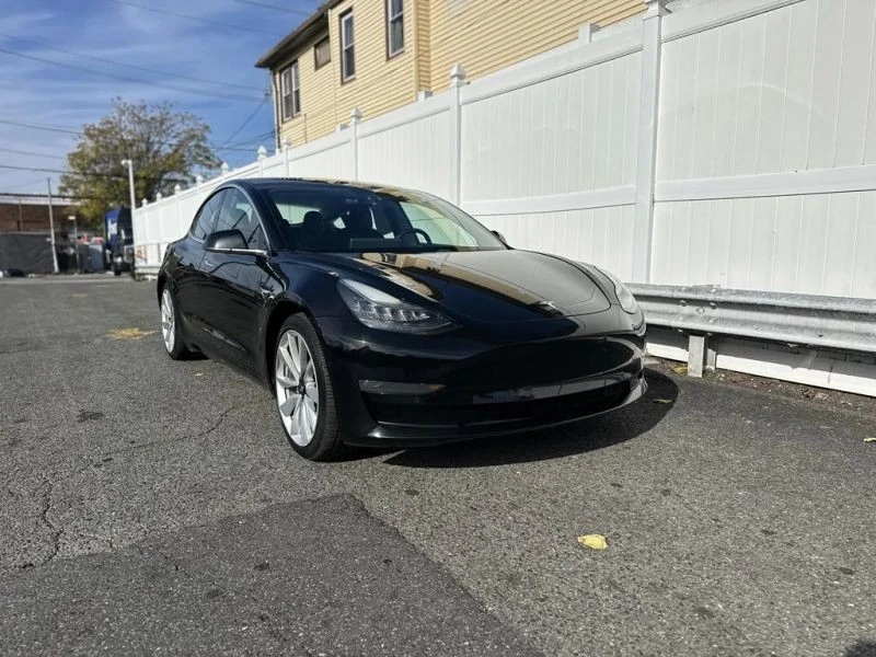 2020 Tesla Model 3 - Image 3 of 12