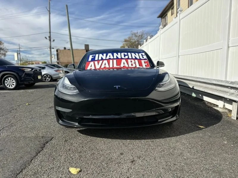 2020 Tesla Model 3 - Image 2 of 12